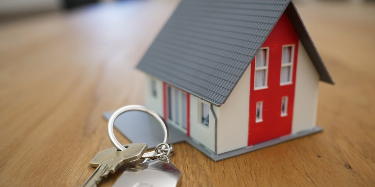 rental property management tools for landlords - house keys and clipboard