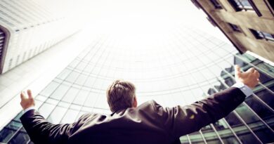 Unfair Advantage review — entrepreneur mindset and financial freedom in the city
