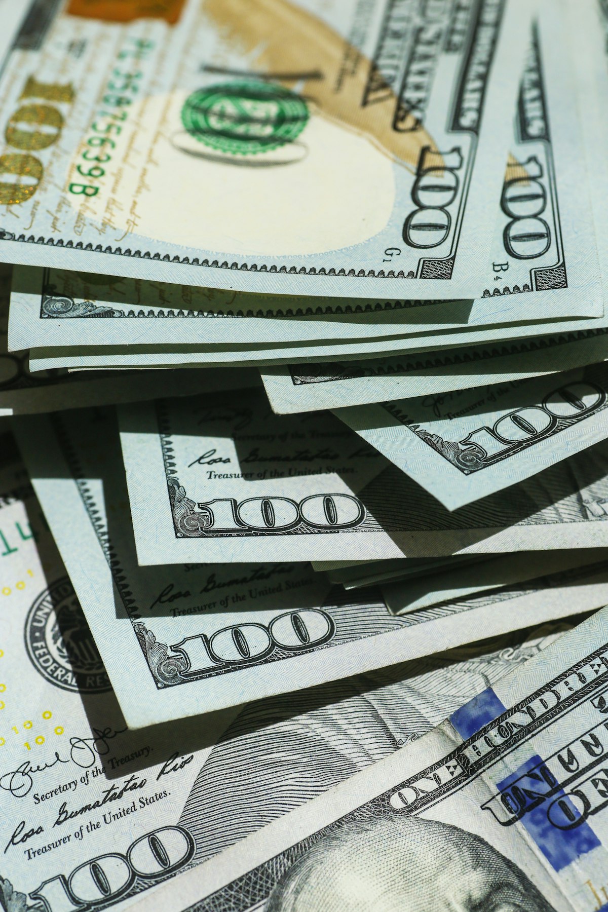 how to invest 1000 dollars beginner guide 2026